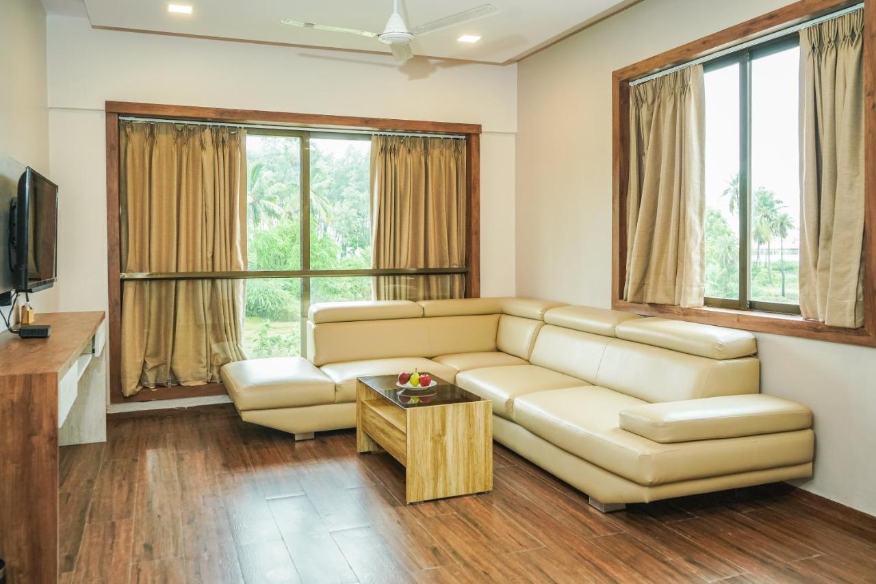 Nest Beacon Resort Daman Exterior foto